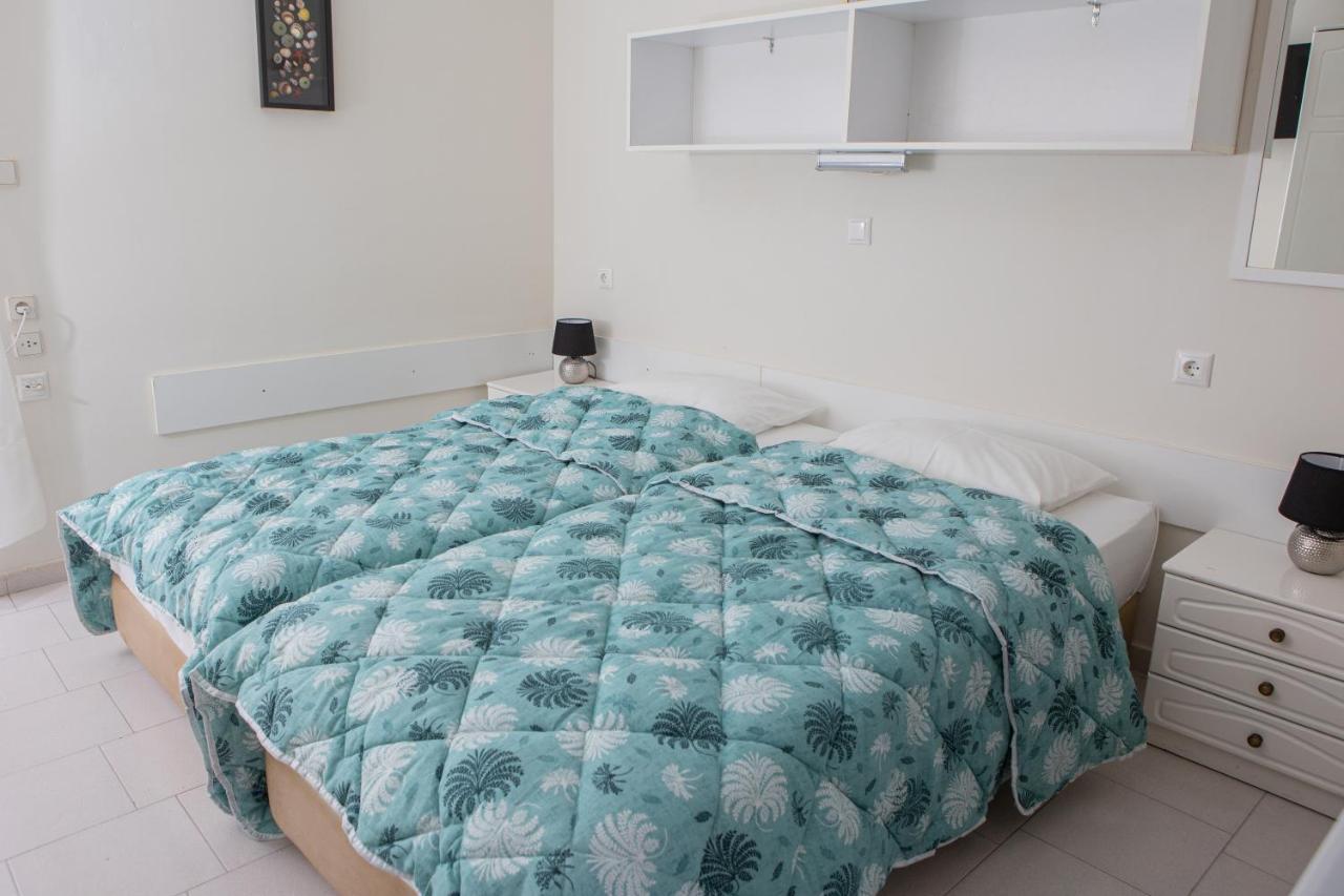 Ronzi Apartments กาเมนาวูร์ลา ภายนอก รูปภาพ
